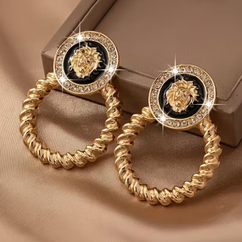 Golden lions head enamel rhinestone circle stud earrings  NEW